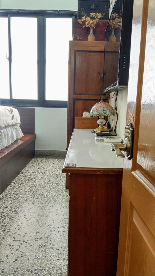 赤嵌厝child Come Home-依人數床位數計價開放房型 Tainan Dış mekan fotoğraf